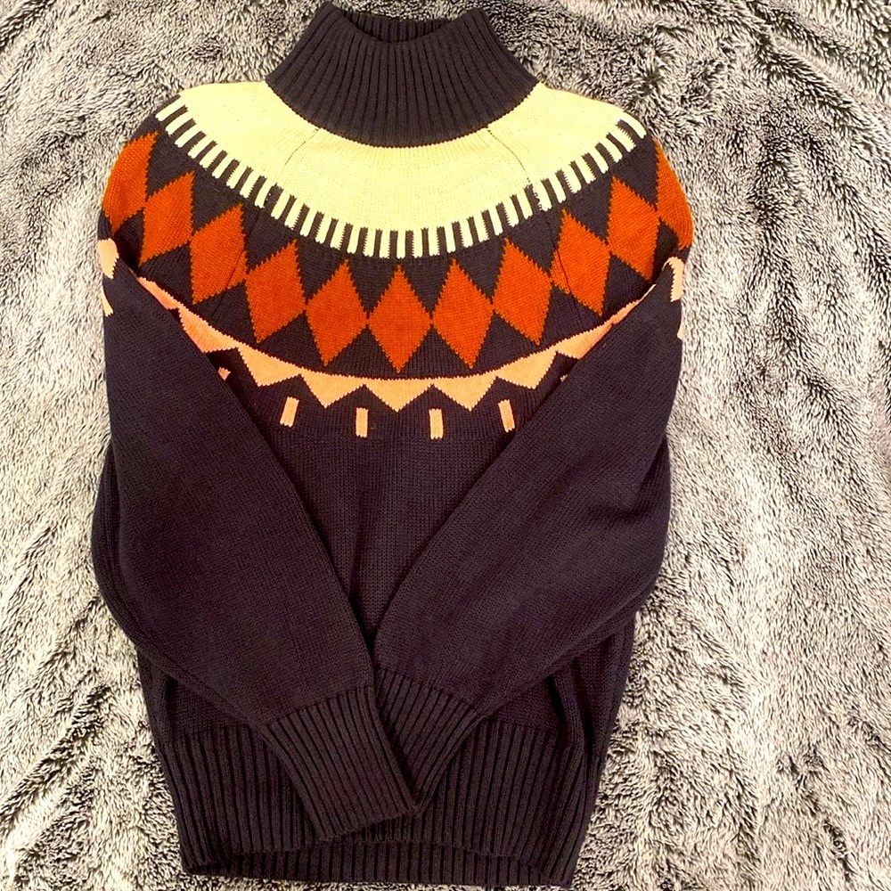 Geometric Patterned Sweater